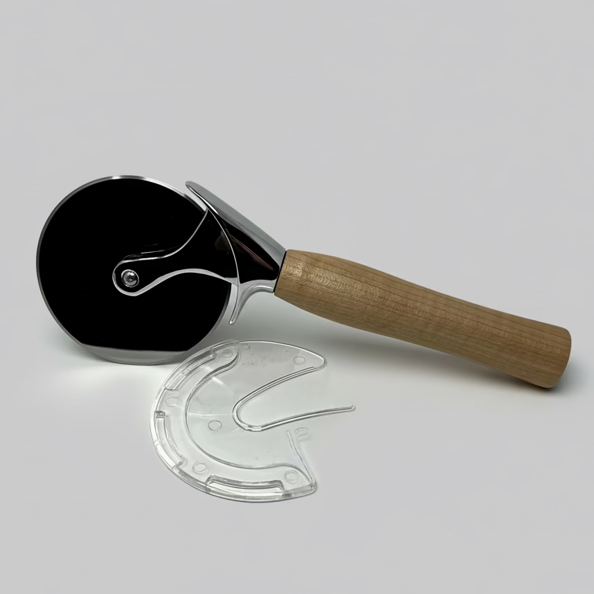 Coupe-pizza en érable figuré