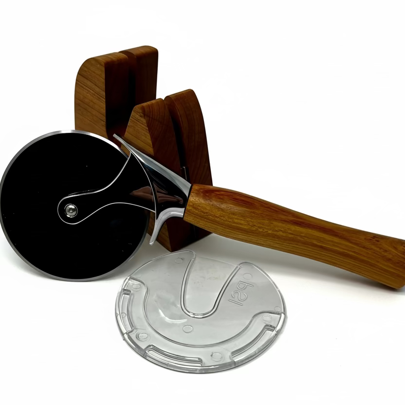 Coupe-pizza en canari wood