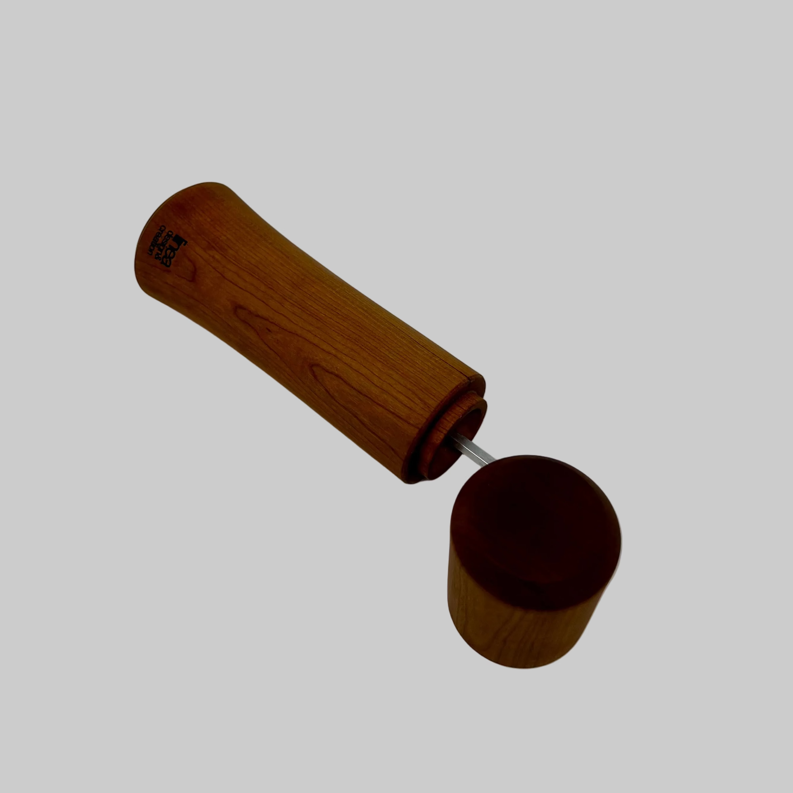 Moulin à poivre en cerisier
